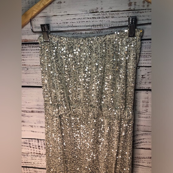 VENUS Silver Sequin Jumpsuit for Evening Glamour NWT Medium - Picture 9 of 16